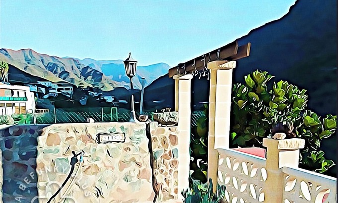 Mogan House | Homerez - Welcoming House in Mogán with Mountain View