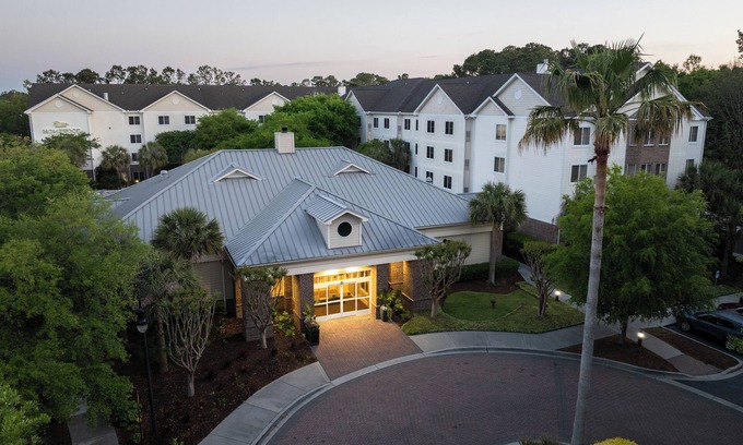 Mount Pleasant Hotel | Homewood Suites by Hilton Charleston - Mt Pleasant