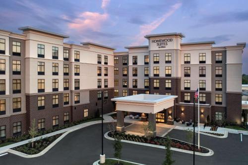 Fairgrounds Hotel | Homewood Suites By Hilton Louisville Airport
