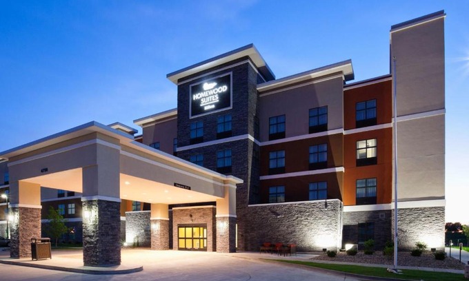 Davenport Hotel | Homewood Suites Davenport