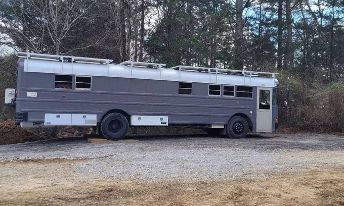 Chickamauga House | Homey Remodeled Bus in the Country on a Farm