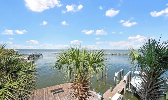 Fort Morgan Pines Condo | Hooked Bliss Summary: