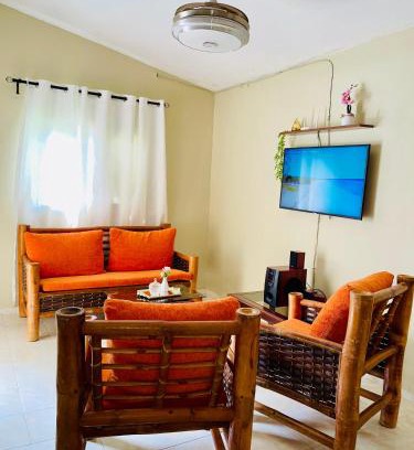 Pedernales House | Hospedaje Fdez Bta En Pedernales