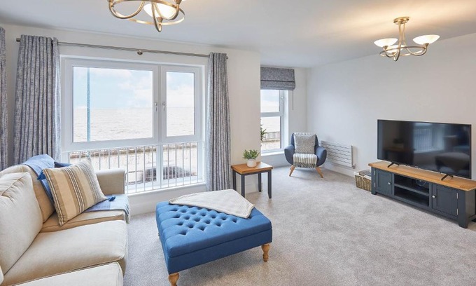 Whitley Bay House | Host & Stay - 3 Queens Court