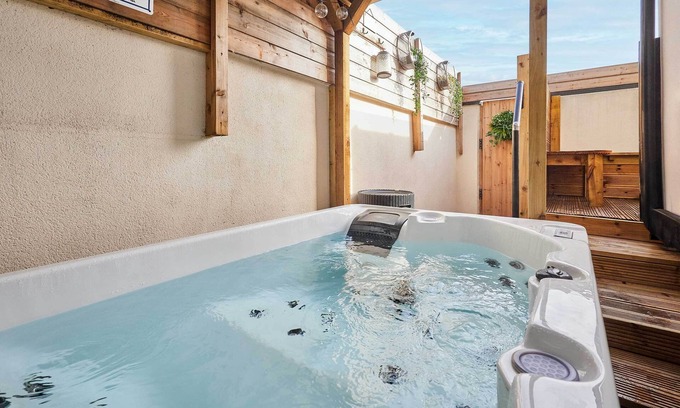 Skelton-in-Cleveland House | Host & Stay | Salt Rock Retreat