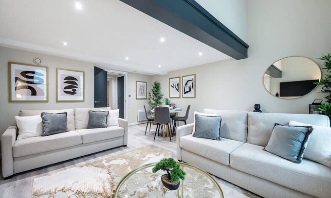 Liverpool City Centre Apartment | Host & Stay | Halifax House Living