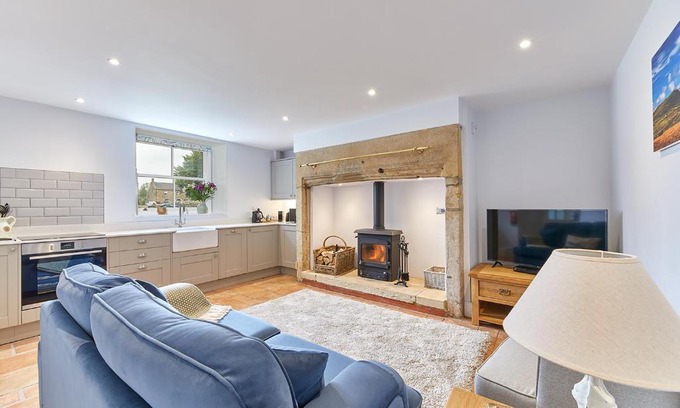 Wall House | Host & Stay - Maggie's