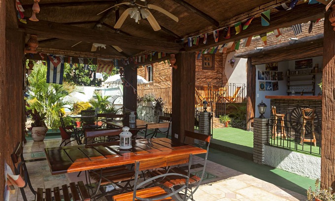 Trinidad House | Hostal Doña Cristina de Anita y Manel