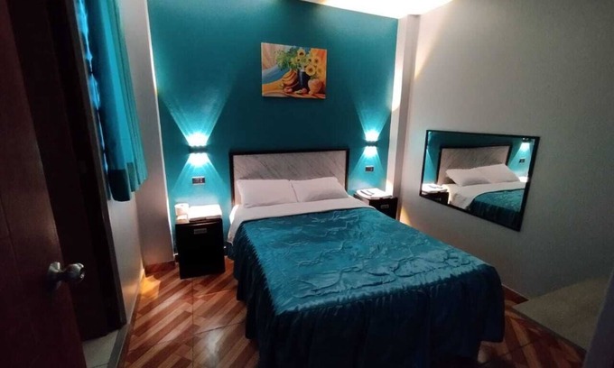 Callao Hotel | Hostal El Pilar