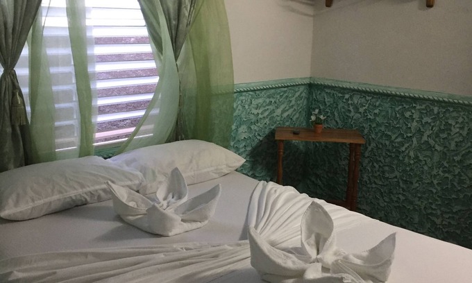 Municipality of Cienaga de Zapata House | Hostal Milena y Adrian