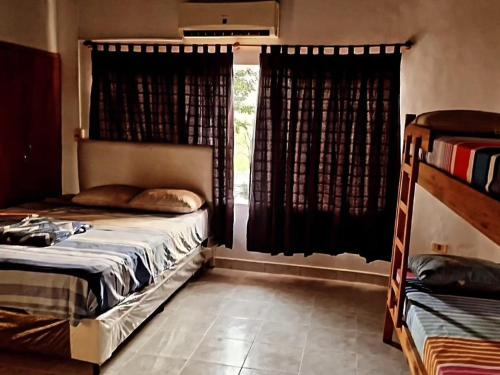 Encarnacion House | Hostal San Miguel