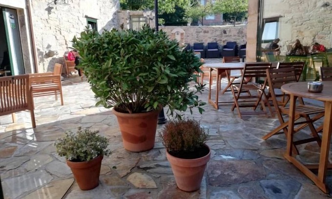 Palas de Rei Hotel | Hosteria Calixtino