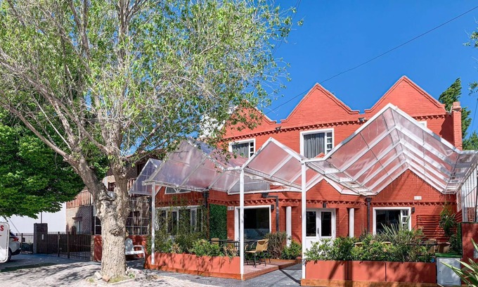 Puerto Madryn Apartment | HOSTERIA MIRAS DEL MAR, FAMILY ATMOSPHERE, RUN BY ITS OWNERS.