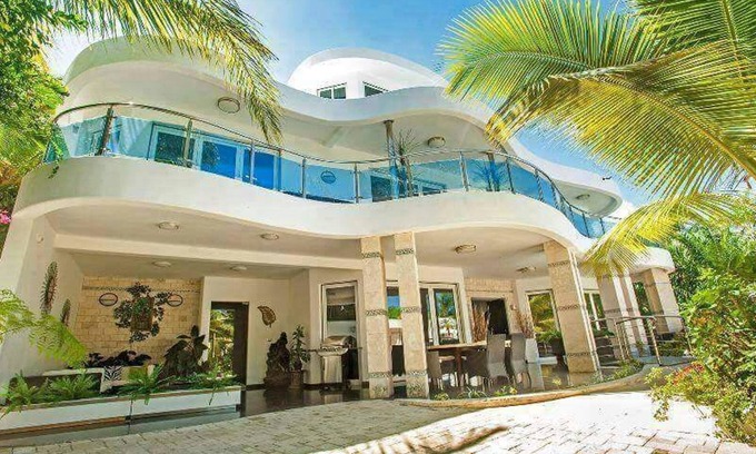 Villas Ana Maria Villa | Hot parties in Dominican Republic!