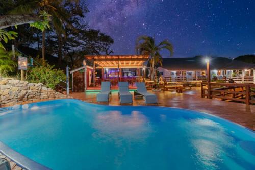 French Harbour Hotel | Hotel and Dive Center Roatan Yacht Club