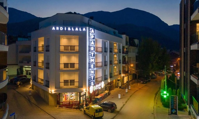Pejë Apartment | Hotel Apartments Ardi & Lala