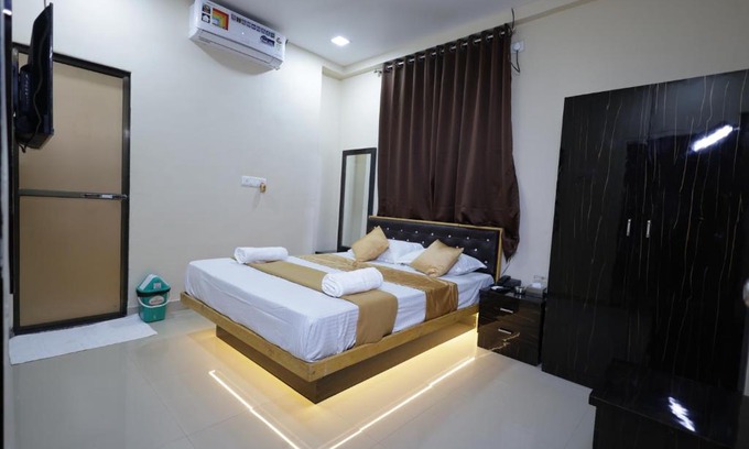 Taloja Hotel | Hotel Aravi Inn