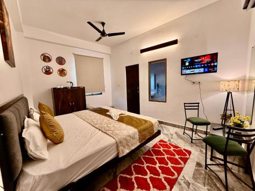 Allahabad Hotel | HOTEL ATULYAM STAYs PREMIUM