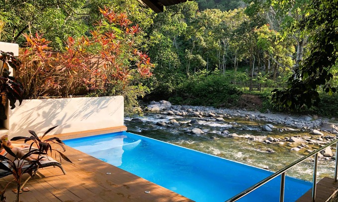 Teapa Hotel | Hotel Azul Esmeralda