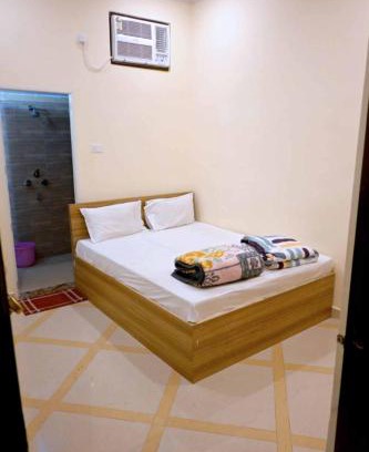 Varanasi Hotel | Hotel Bhagwaan Das In Varanasi