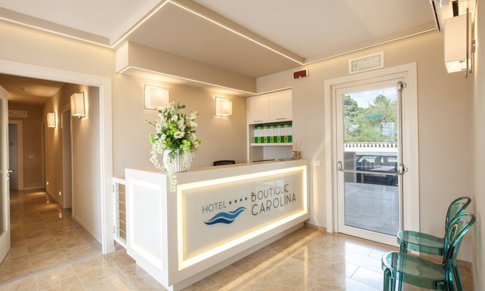 Marina di Castagneto Carducci Hotel | Hotel Boutique Carolina