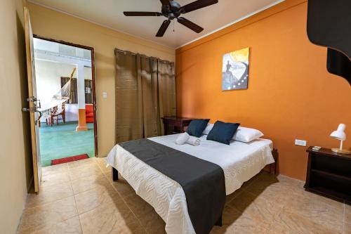 Canas Dulces Bed & Breakfast | Hotel El Cocobolo Food&Rest Room 3 B&B WiFi AC Pkg Free Swimmingpool
