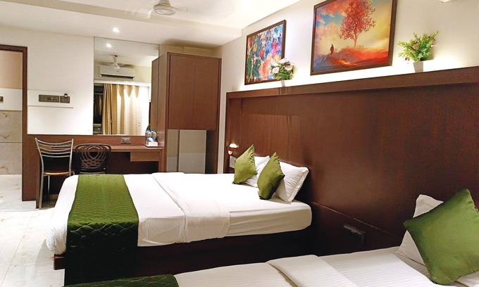 Panvel Hotel | Hotel Express INN, Panvel