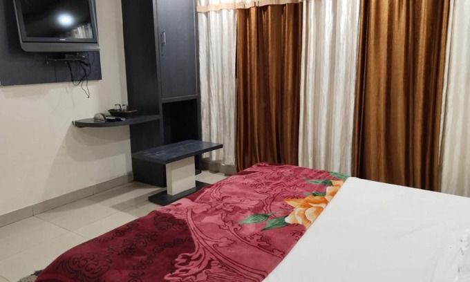 Pachmarhi Hotel | Hotel Giriraj