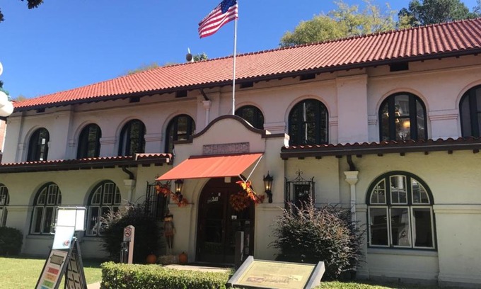 Hot Springs Hotel | Hotel Hale