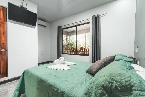 Puerto Jimenez Hotel | Hotel Hoja de Oro Corcovado
