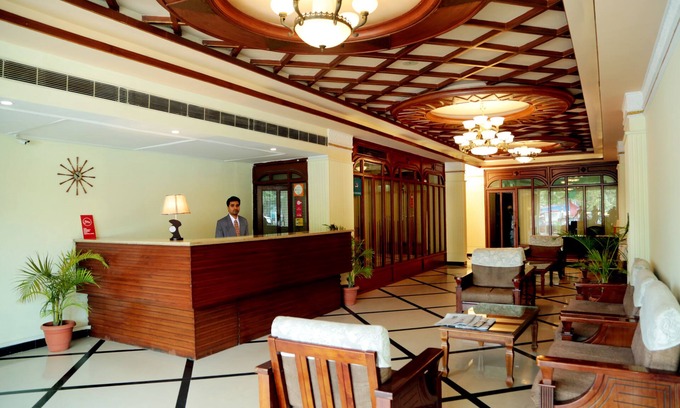 Lakdi Ka Pul Hotel | Hotel Hollyhock