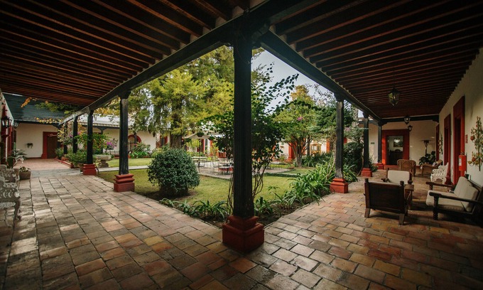 Parras de la Fuente Hotel | Hotel Hostal El Farol