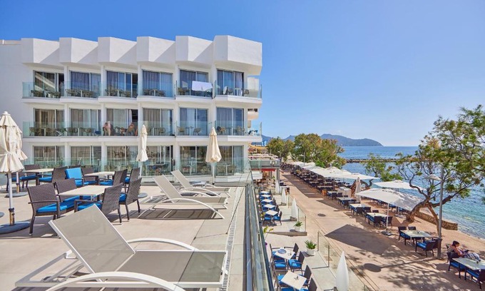 Cala Bona Hotel | Hotel Ilusion Moreyo - Adults Only