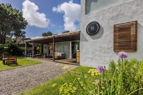 Punta Ballena Hotel | Hotel La Perla Domos