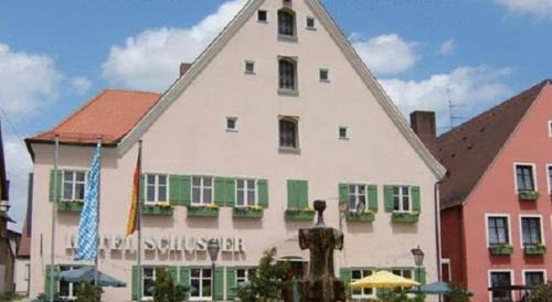 Greding Hotel | Hotel-Landgasthof Schuster