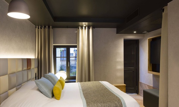 Old Town Hotel | Hotel Le Colombier Suites