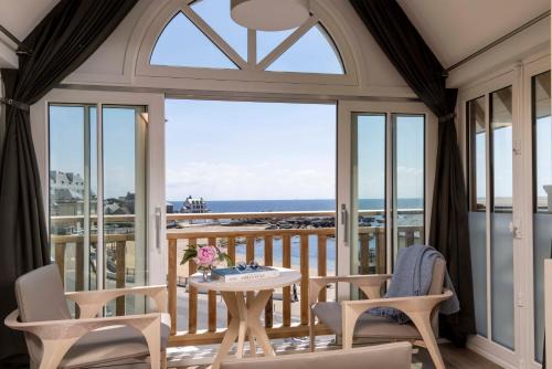 Le Croisic Hotel | Hotel Les Vikings
