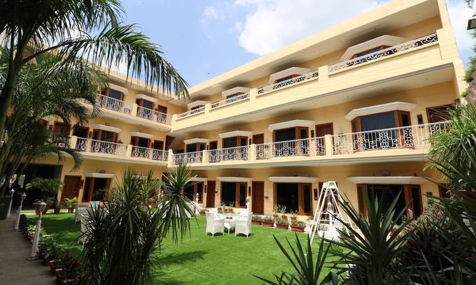 Patiala Hotel | Hotel Mohan Continental