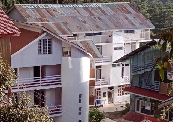 Patnitop Hotel | Hotel New Broadway By WB Inn