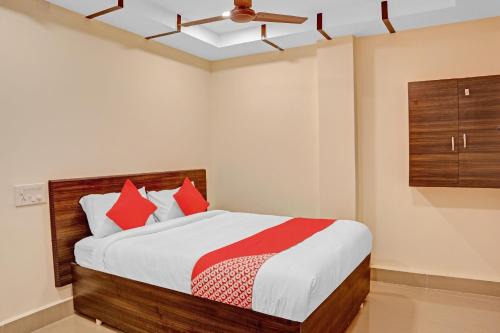 Warangal Hotel | Hotel O Ramya Inn