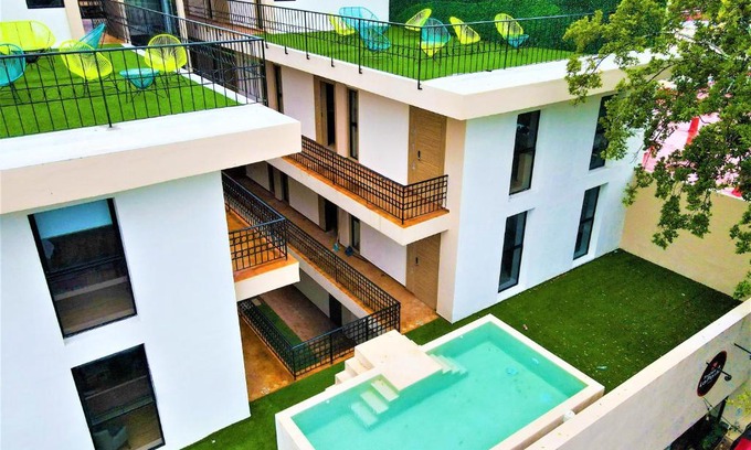 Zona Paseo Montejo Hotel | Hotel Plaza by Kavia