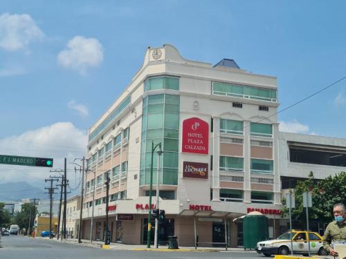 Monterrey Centro Hotel | Hotel Plaza Calzada