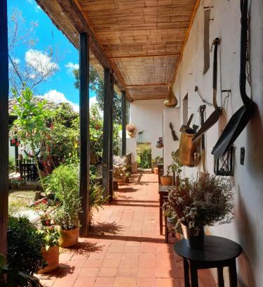 Sesquile Hotel | Hotel Pueblo Dorado Sesquilé