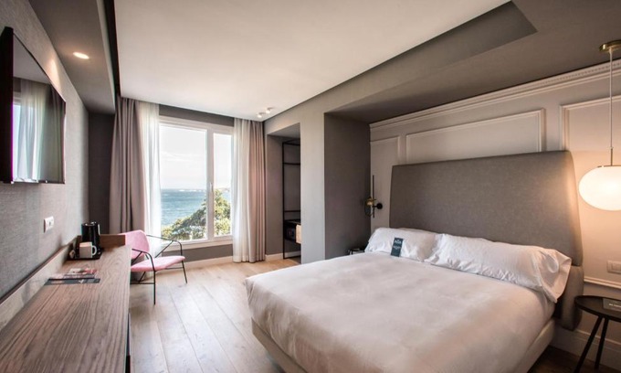 La Coruna Hotel | Hotel Riazor