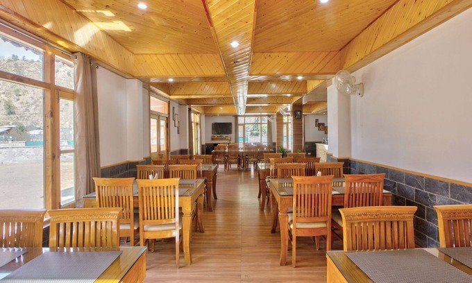 Mohal Hotel | Hotel Ritu Regency