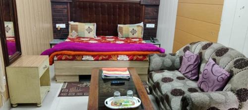 Palia Hotel | Hotel Roopam