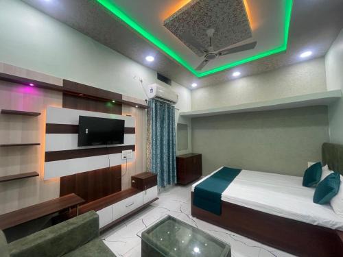 Orchha Hotel | Hotel S S A