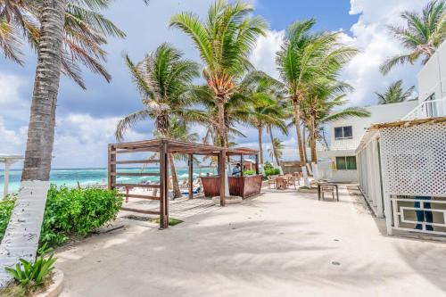 Punta Sur Hotel | Hotel San Luis Beach House By OxoHotel