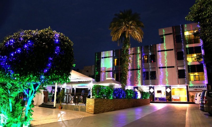 Dewas Hotel | Hotel Shri Khedapati International