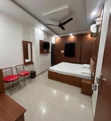 Mainpuri Hotel | Hotel Shri Mohan